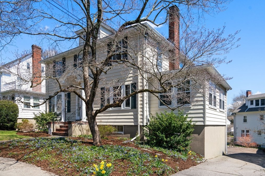 18 Edward St, Belmont, MA 02478 exterior