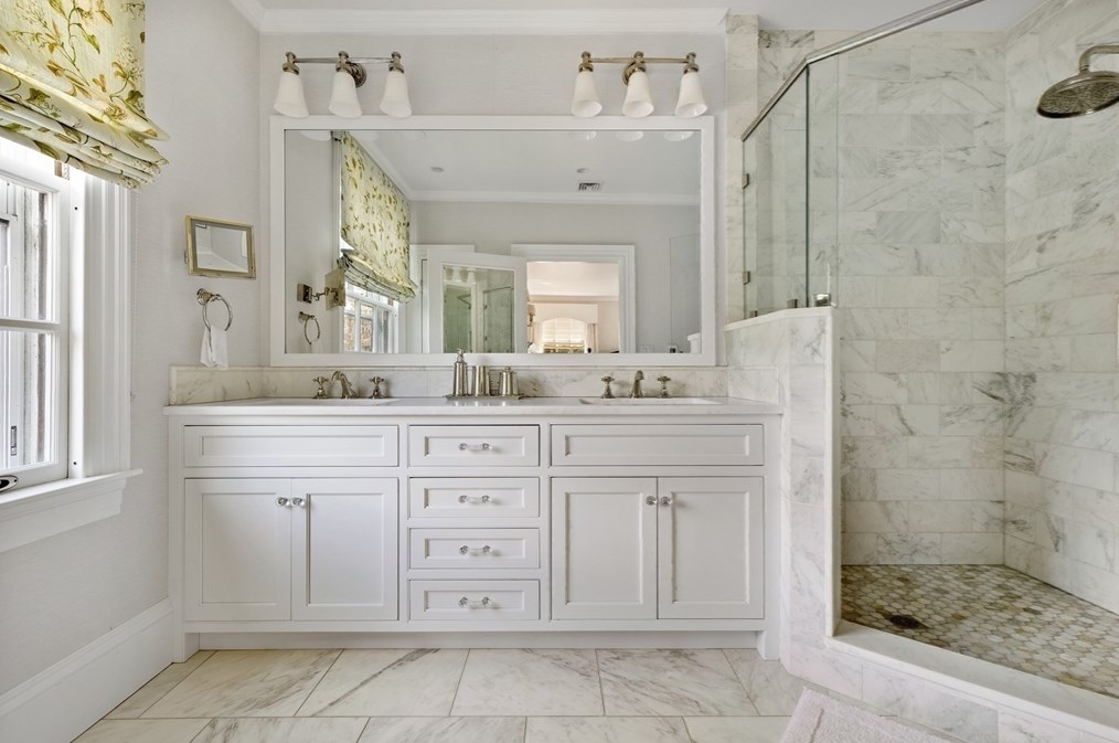 15 Mansion Dr, Topsfield MA 01983-1109 exterior