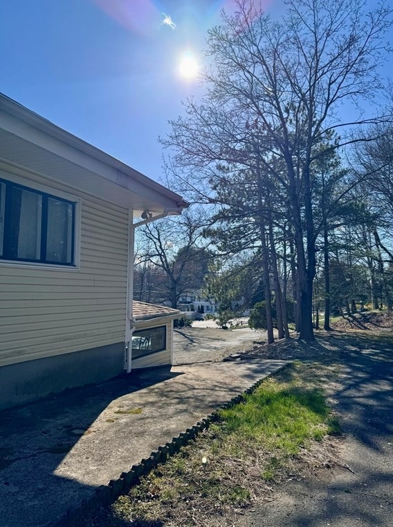 222 Main St, Haverhill MA 01833-2009 exterior