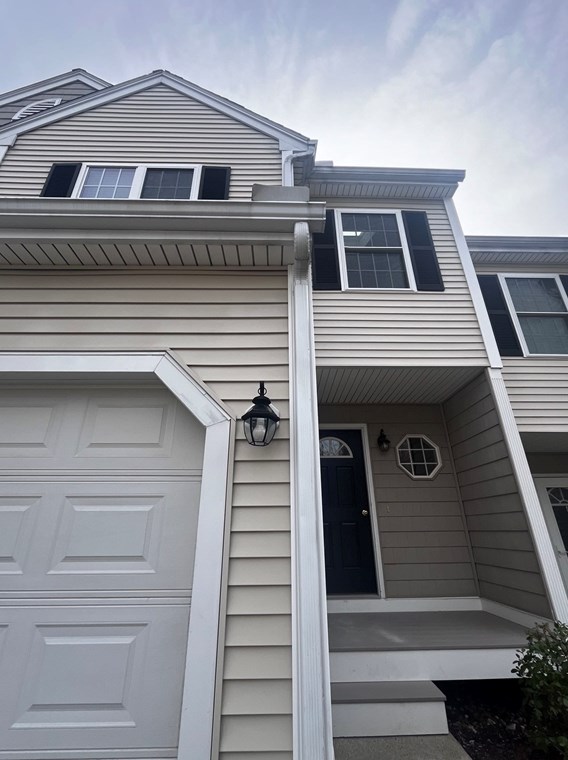6 Azalea Ln, Grafton, MA 01519 exterior