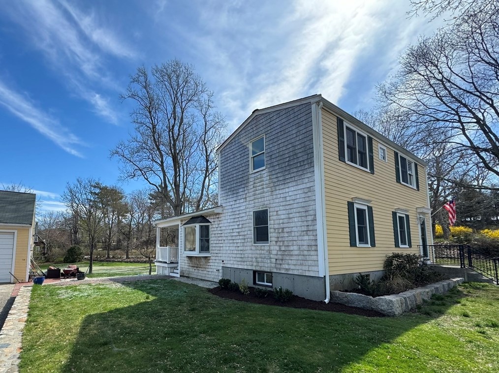 14 Cherry St, Hingham, MA 02043