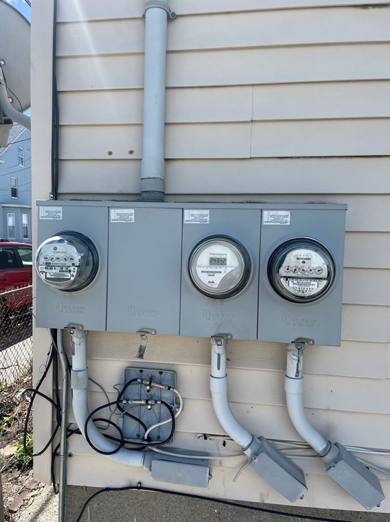 153 Cross St, Lowell MA 01854-4243 exterior