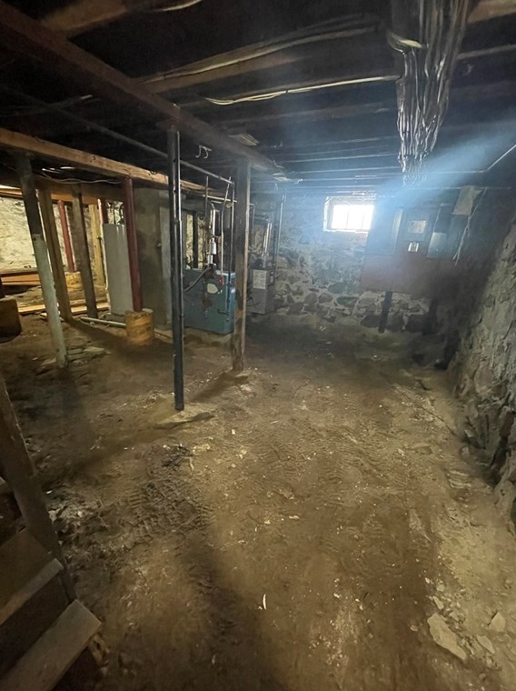 153 Cross St, Lowell MA 01854-4243 exterior