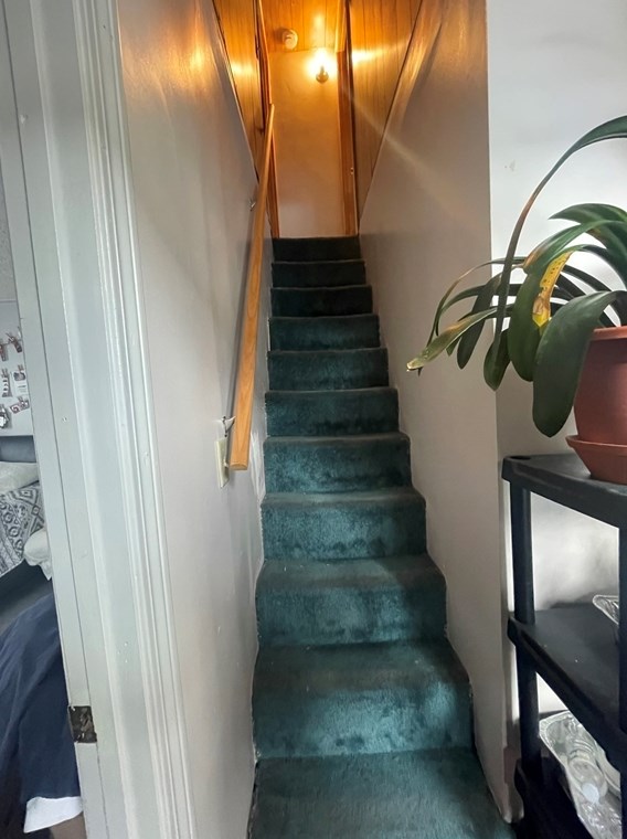 153 Cross St, Lowell MA 01854-4243 exterior