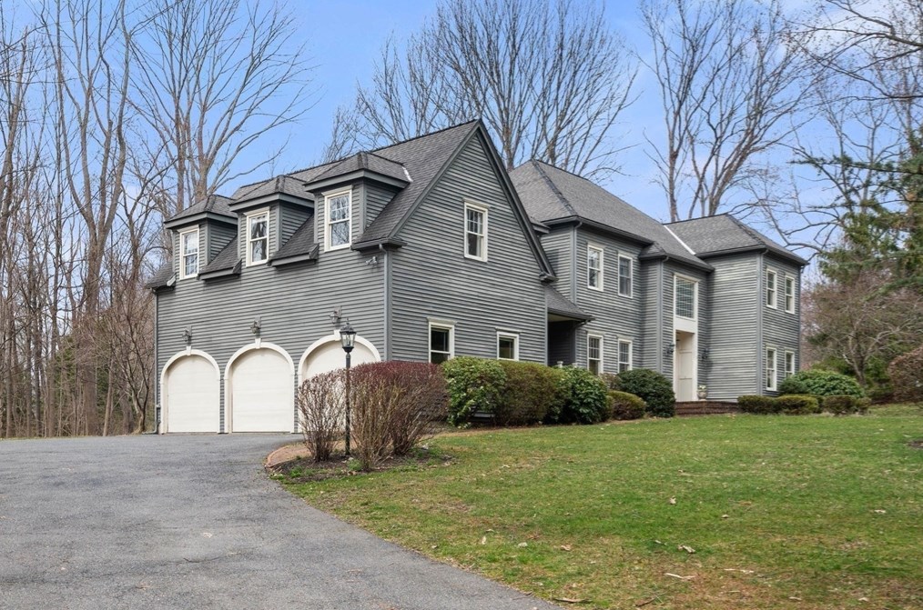 1 Cordial Way, Natick MA 01760-5656 exterior