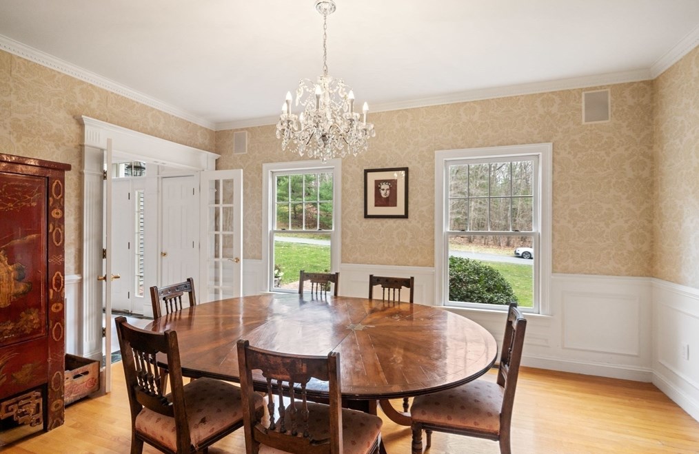 1 Cordial Way, Natick MA 01760-5656 exterior