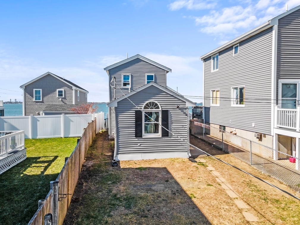 76 Babcock St, Quincy, MA 02169