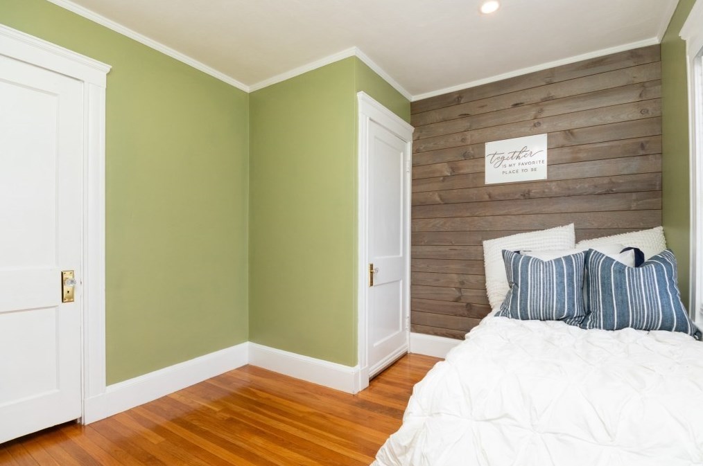 122 Greaton Rd, Boston MA exterior