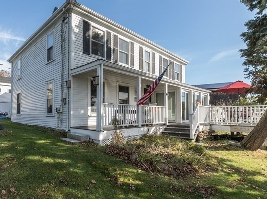 7 Siren St, Winthrop, MA 02152