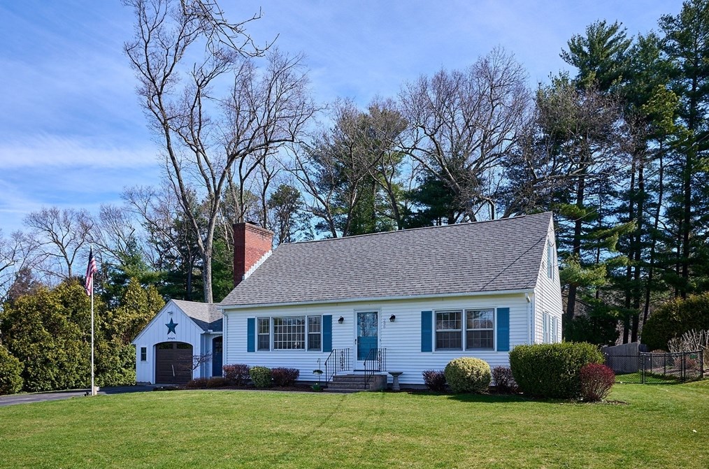 246 Springdale Rd, Westfield, MA 01085 exterior