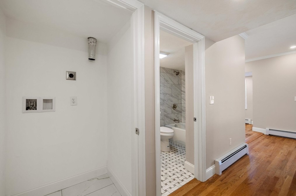 21 Warren St, North Brookfield MA  01535-1508 exterior