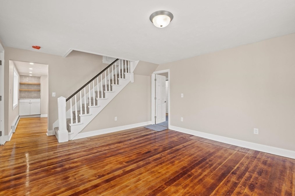 21 Warren St, North Brookfield MA  01535-1508 exterior