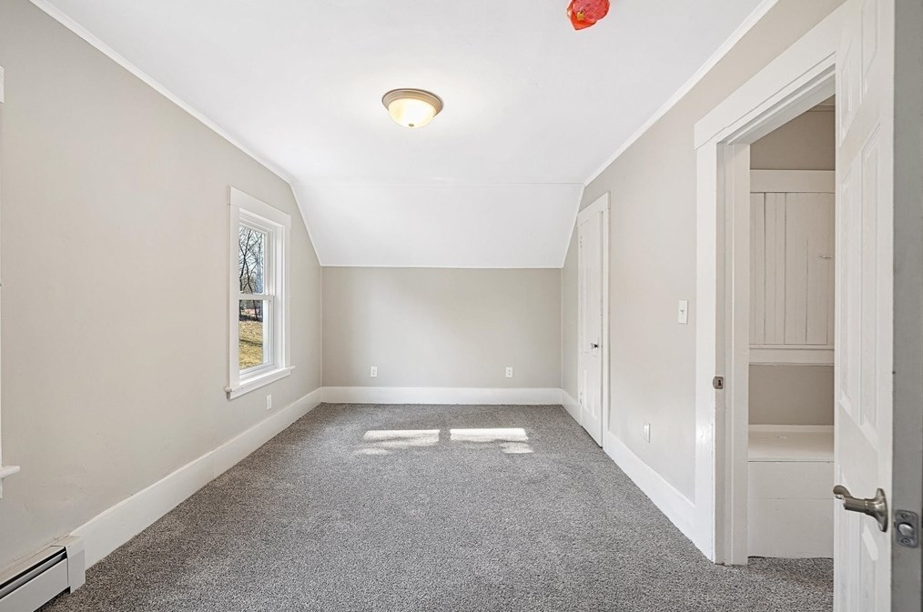 21 Warren St, North Brookfield MA  01535-1508 exterior