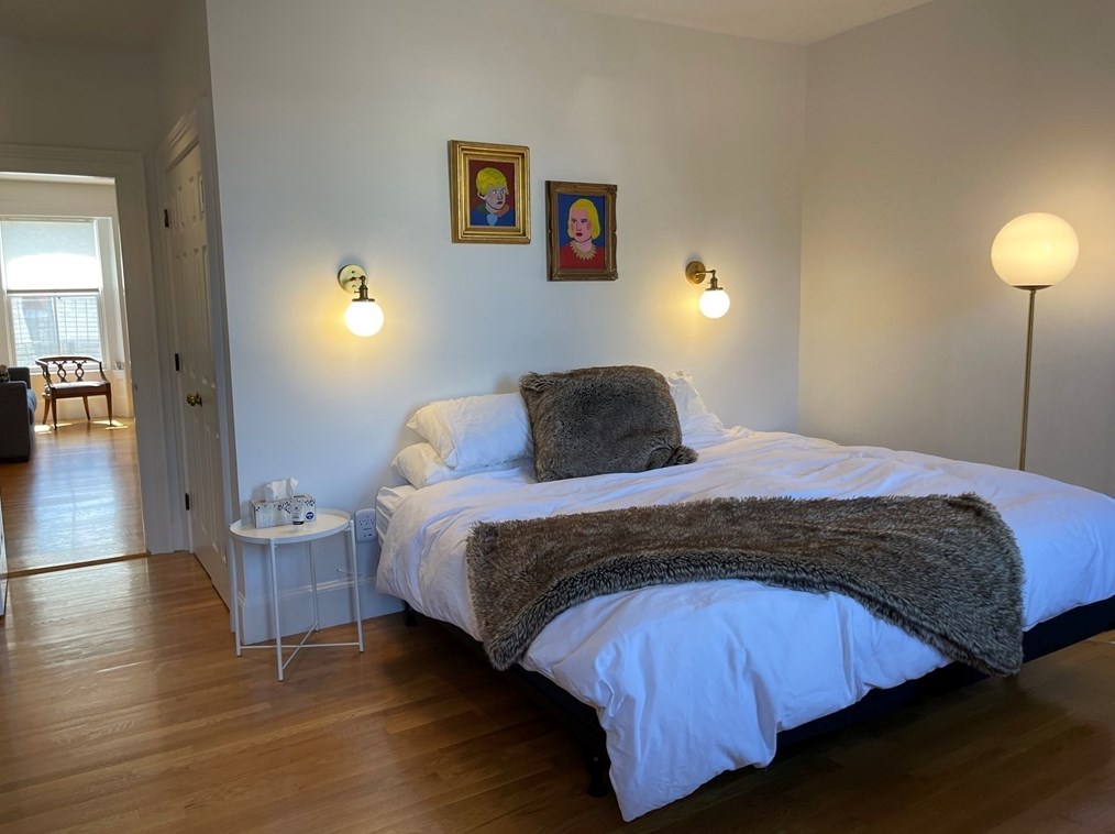 3 Myrtle St Apt 4, Boston, MA