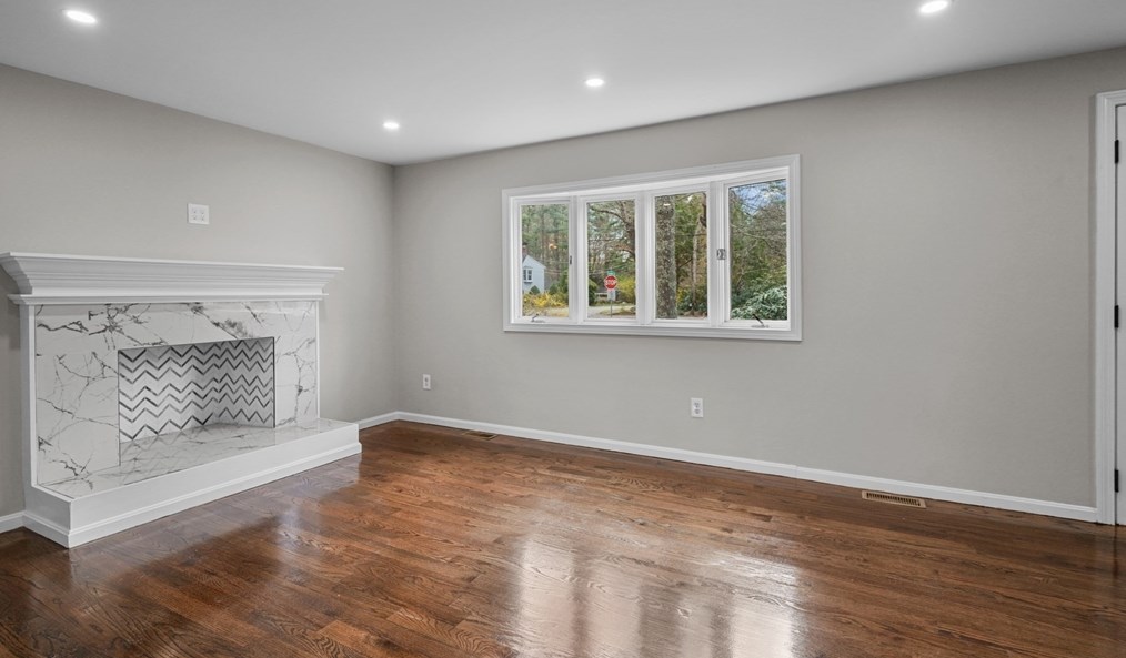 115 Essex St, Mansfield MA  02048-3202 exterior