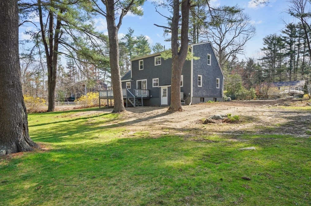 115 Essex St, Mansfield MA  02048-3202 exterior