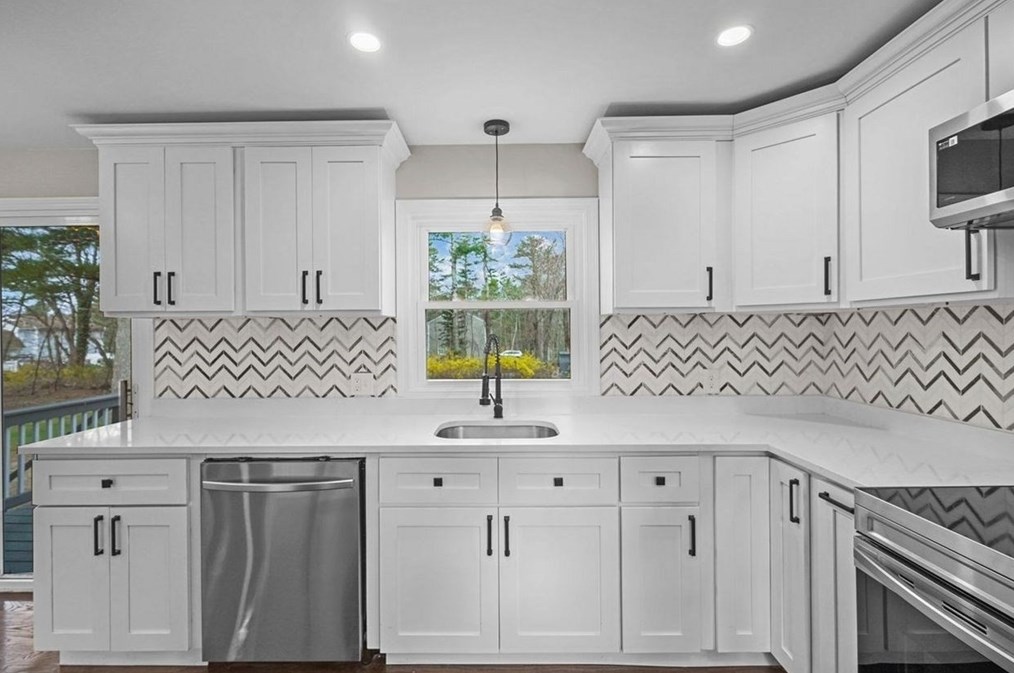 115 Essex St, Mansfield MA  02048-3202 exterior