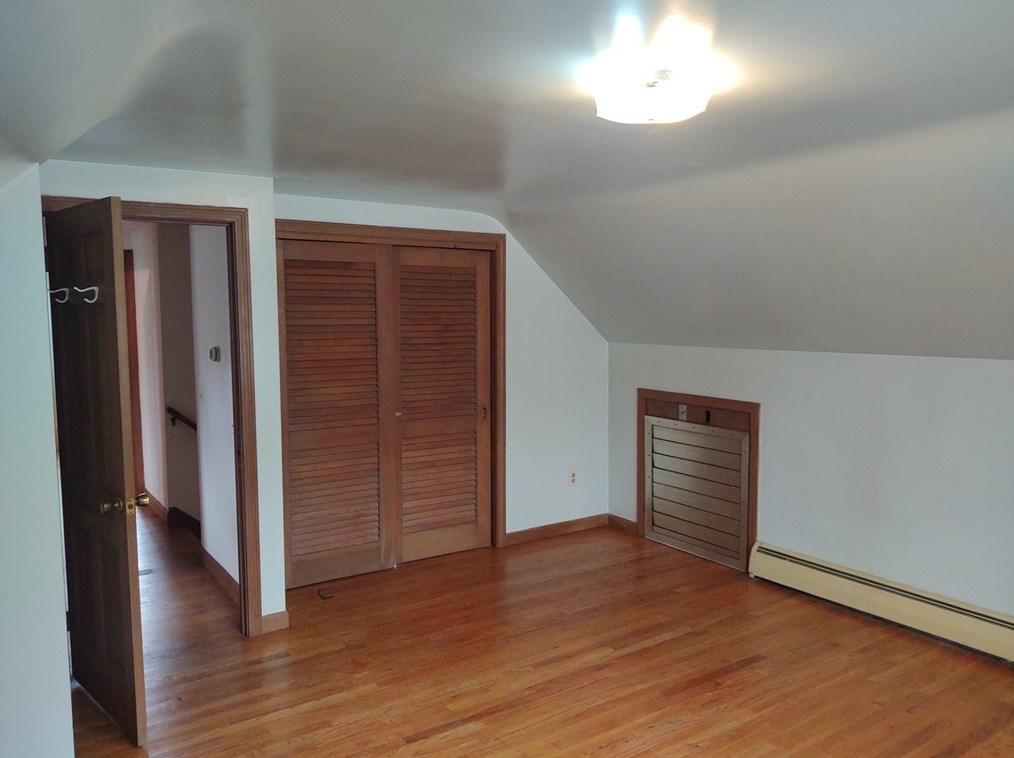 8 Birch St, Seekonk MA 02771-4901 exterior