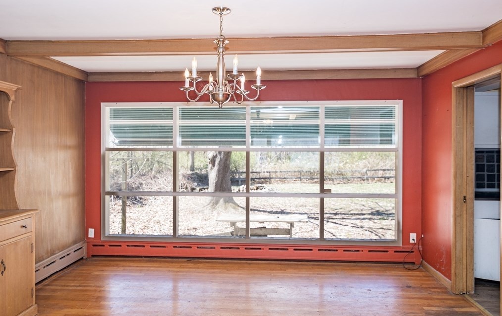 252 Thompson Rd, Webster MA  01570-1507 exterior