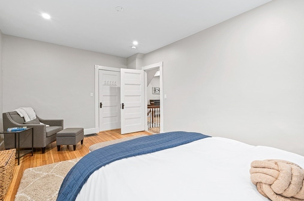 225 Weston St, Waltham MA  02453-1709 exterior