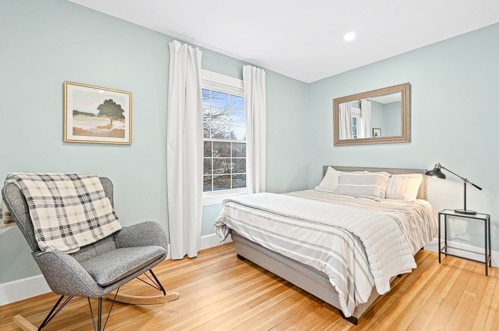 225 Weston St, Waltham MA  02453-1709 exterior