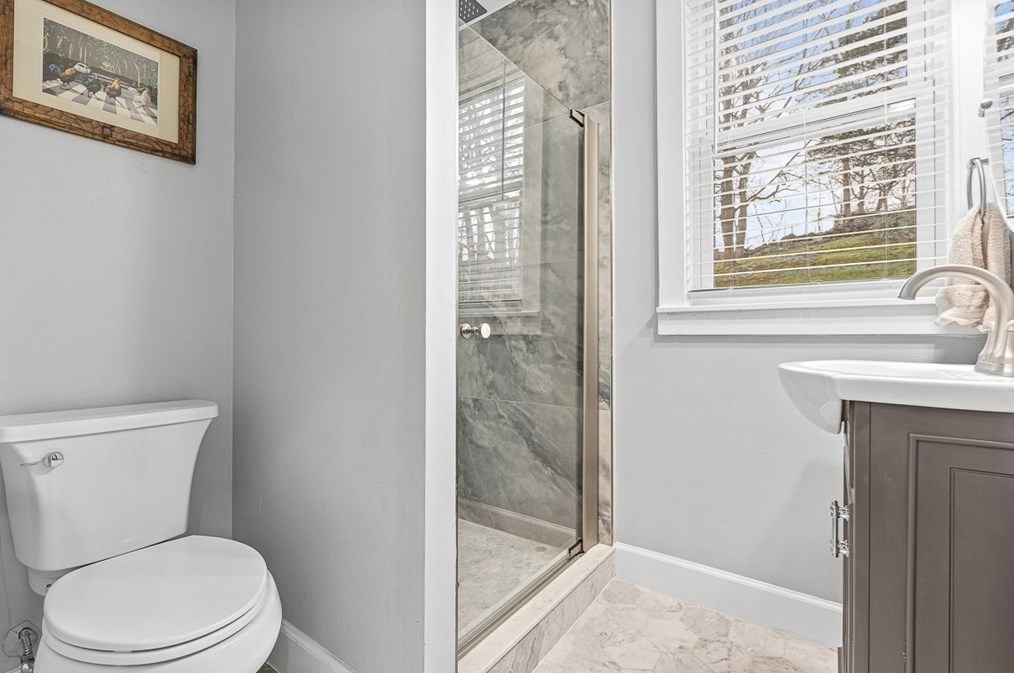 225 Weston St, Waltham MA  02453-1709 exterior