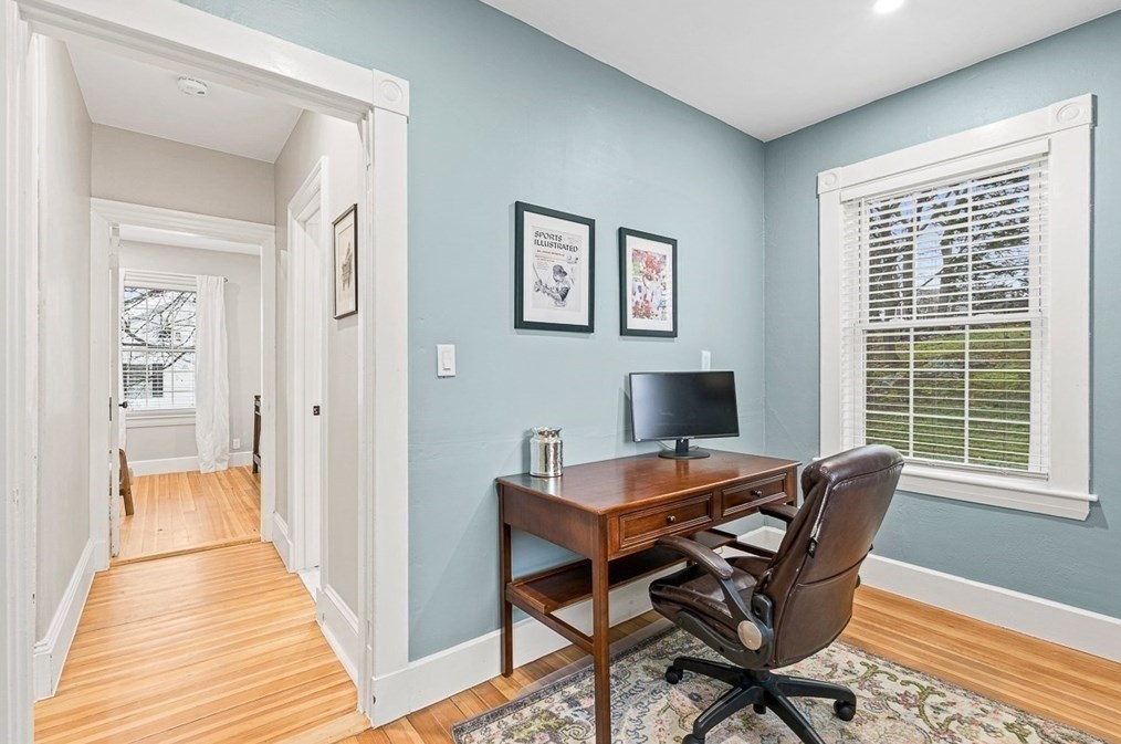 225 Weston St, Waltham MA  02453-1709 exterior