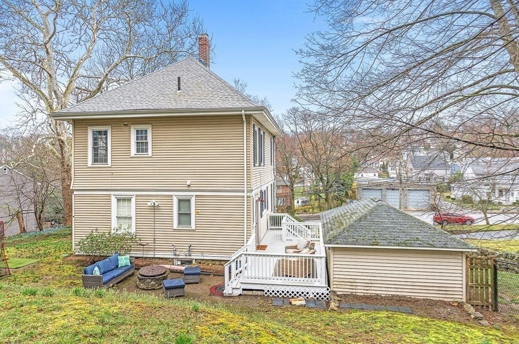 225 Weston St, Waltham MA  02453-1709 exterior