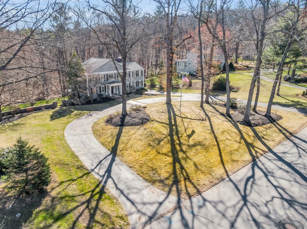 18 Greybirch Rd, Andover, MA 01810 exterior