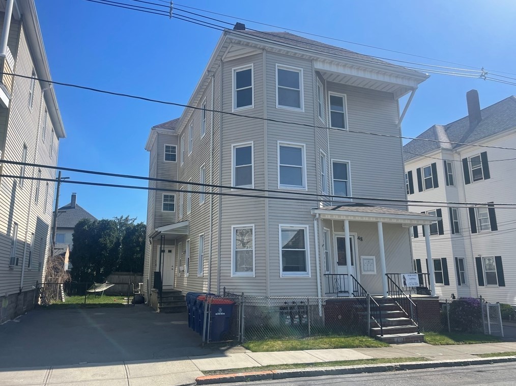 48 Woodlawn St, New Bedford, MA 02744 exterior