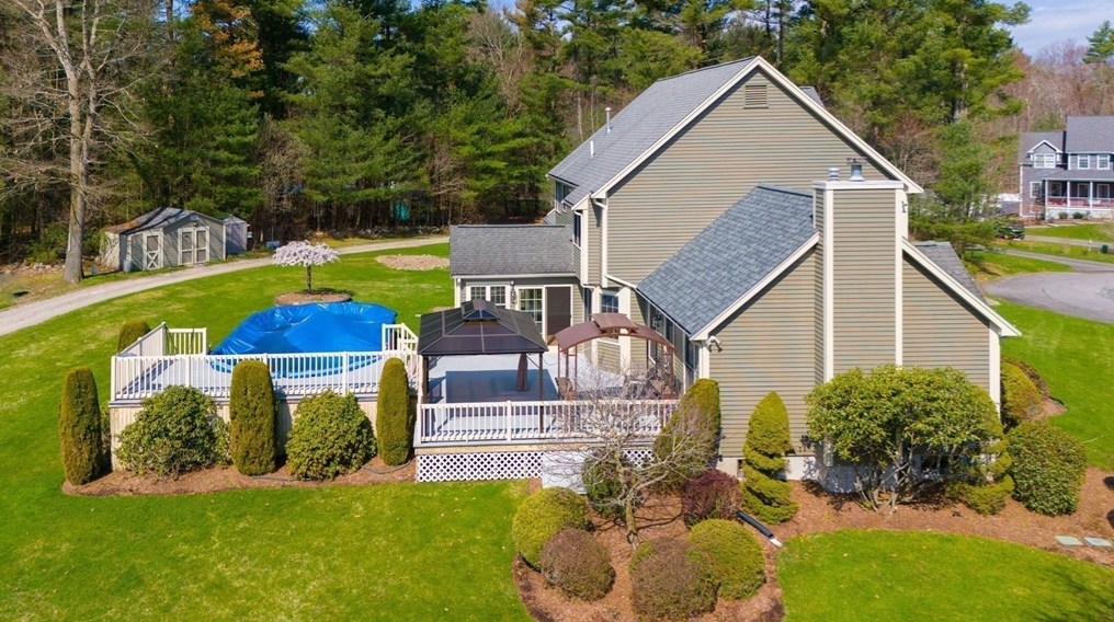 68 Pln St, Norton MA  02766-2818 exterior