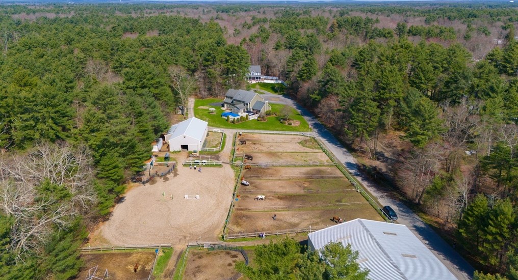 68 Pln St, Norton MA  02766-2818 exterior