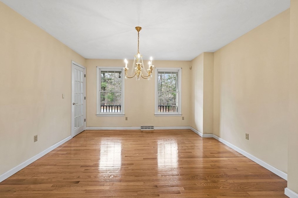 68 Pln St, Norton MA  02766-2818 exterior