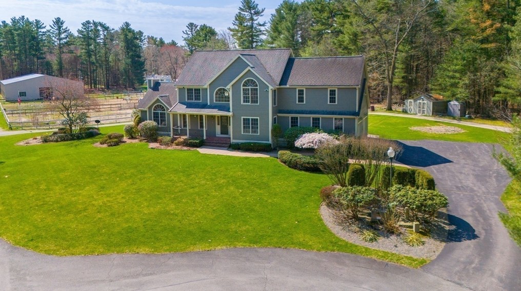 68 Pln St, Norton MA  02766-2818 exterior