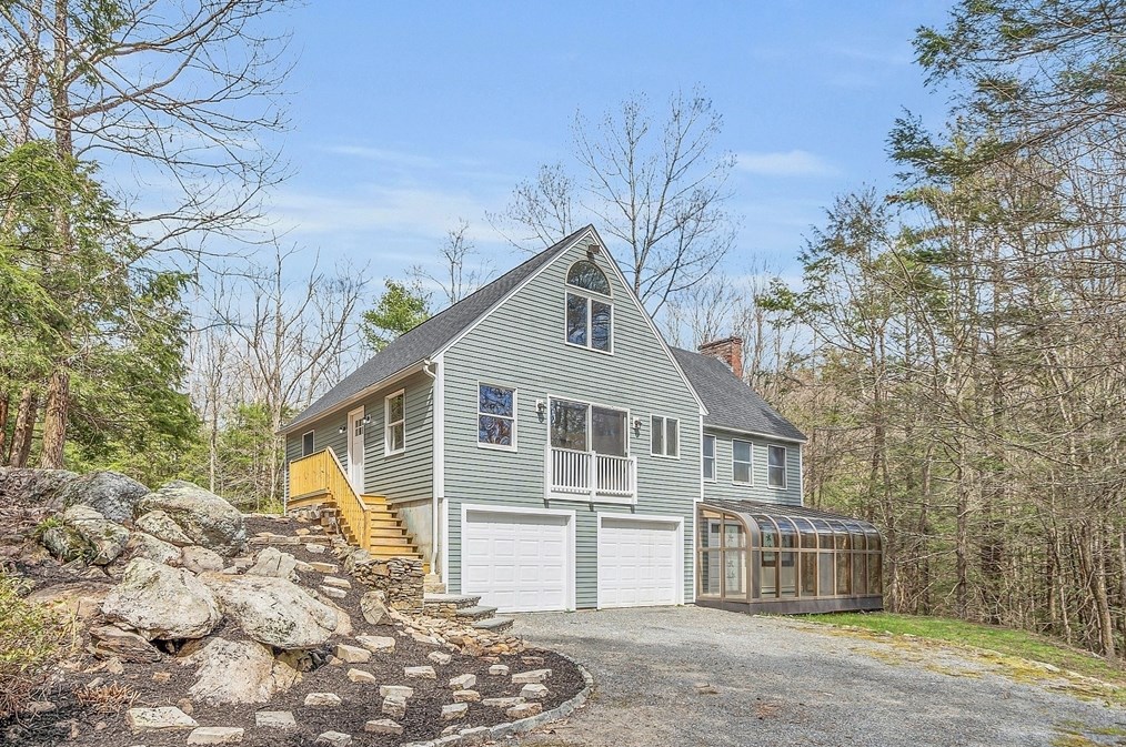 65 Union Rd, Fiskdale, MA 01521-3225