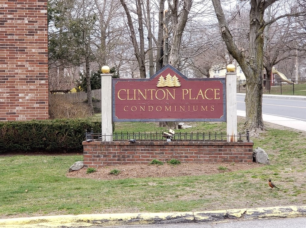 35 Berlin St #203, Clinton, MA 01510