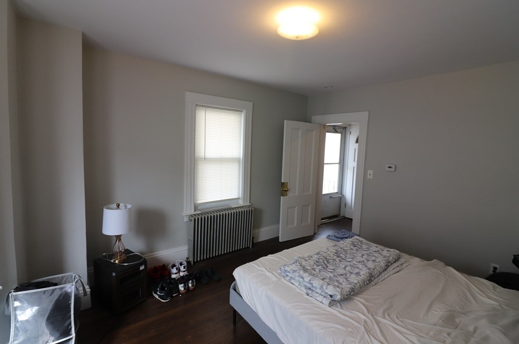 29 Mckenn St #1b, Waltham, MA 02453