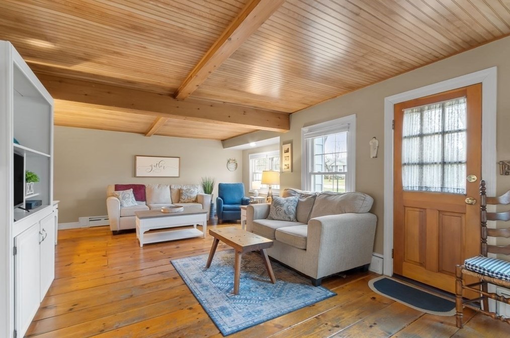 240 Andover St, North Andover, MA 01845