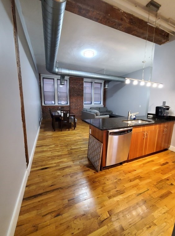 13-17 Willow St #000, Lynn, MA 01901