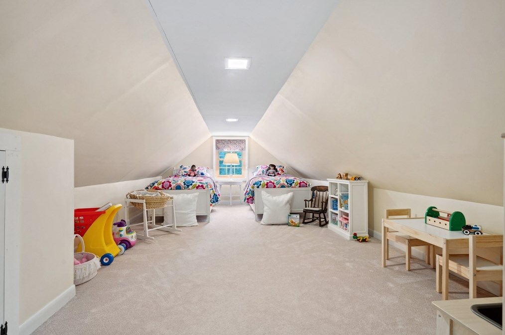 12 Cherry Ln, Dedham MA  02026-3104 exterior