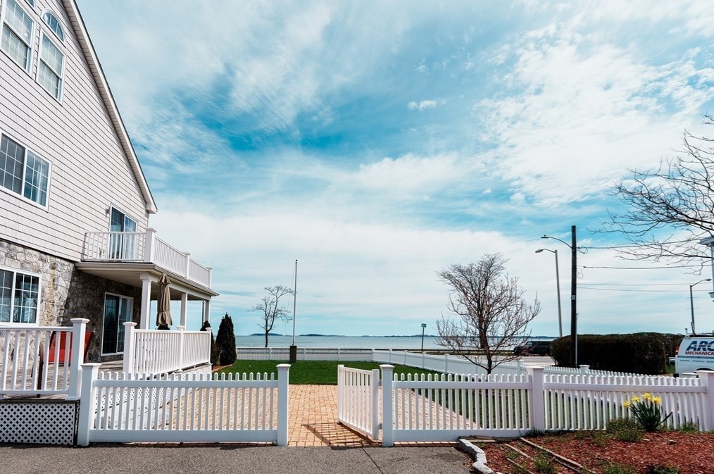 433 Quincy Shore Dr, Quincy MA 02171-2061 exterior