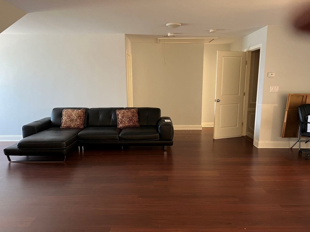 433 Quincy Shore Dr, Quincy MA 02171-2061 exterior