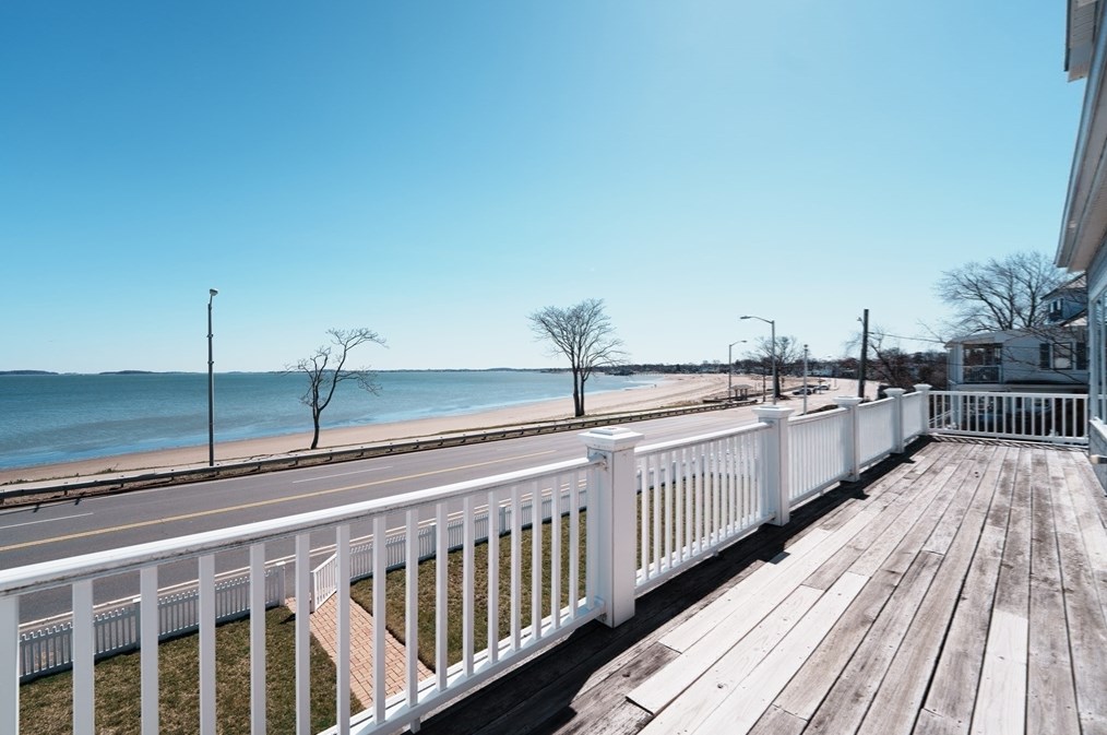 433 Quincy Shore Dr, Quincy MA 02171-2061 exterior