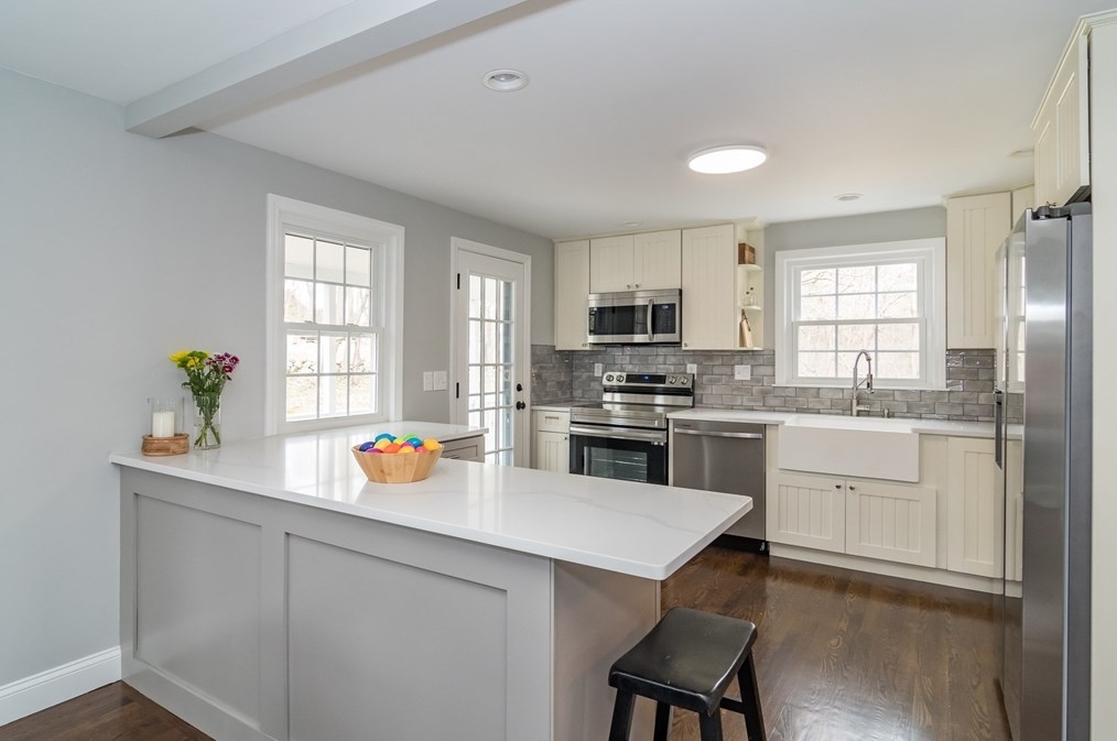 212 Pleasant St, Millis MA  02054-1720 exterior