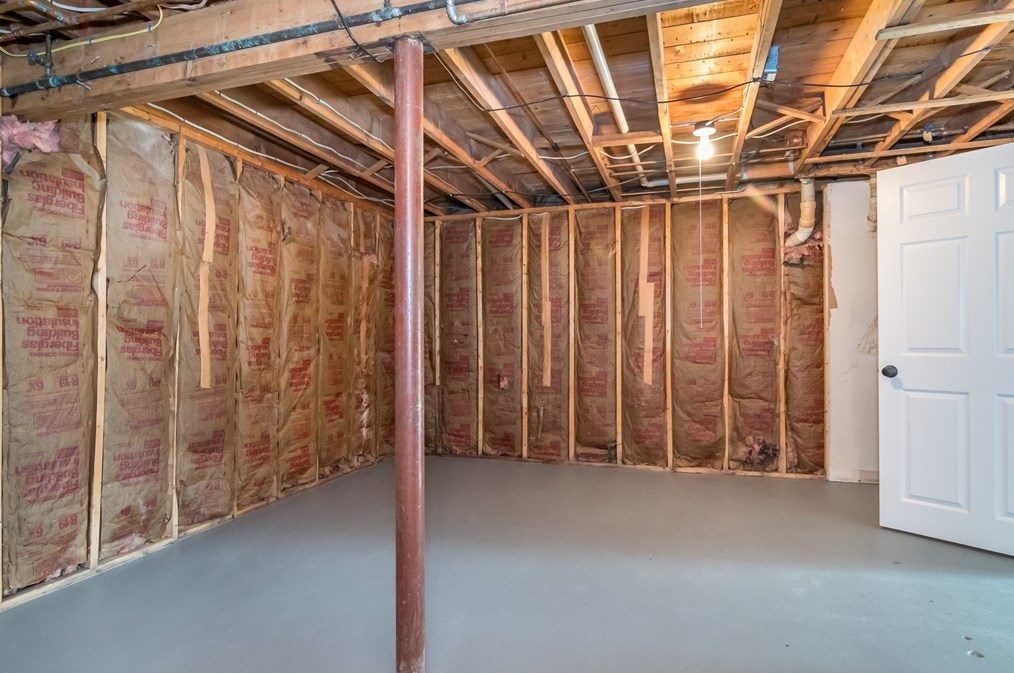 212 Pleasant St, Millis MA  02054-1720 exterior