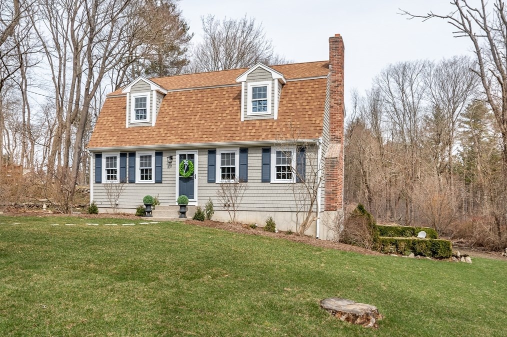 212 Pleasant St, Millis MA  02054-1720 exterior