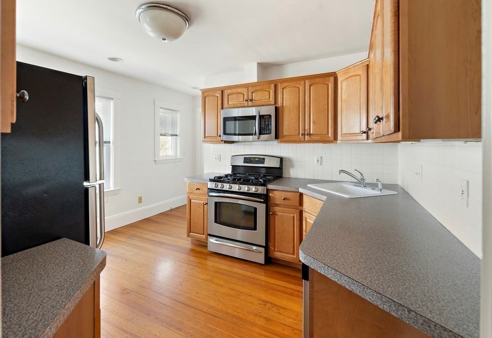 78 Chester Rd, Belmont MA 02478-2824 exterior