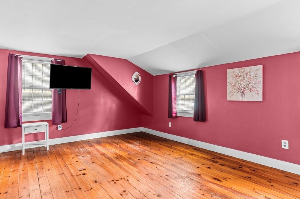 118 Lowell Rd, Pepperell MA  01463-1716 exterior