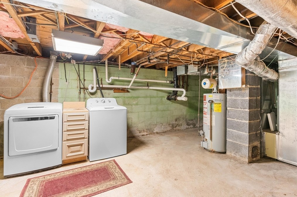 118 Lowell Rd, Pepperell MA  01463-1716 exterior