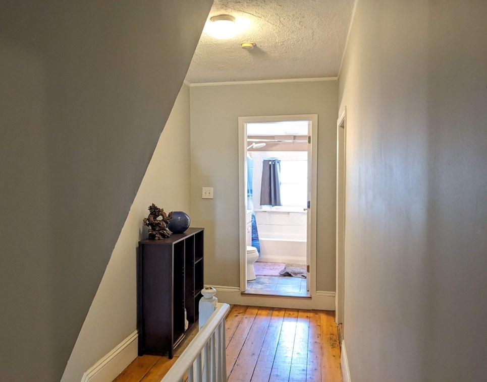 95 Blossom St, Haverhill MA  01835-7244 exterior